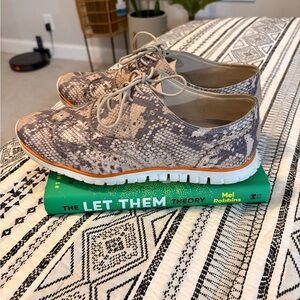 Women Cole Haan shoes